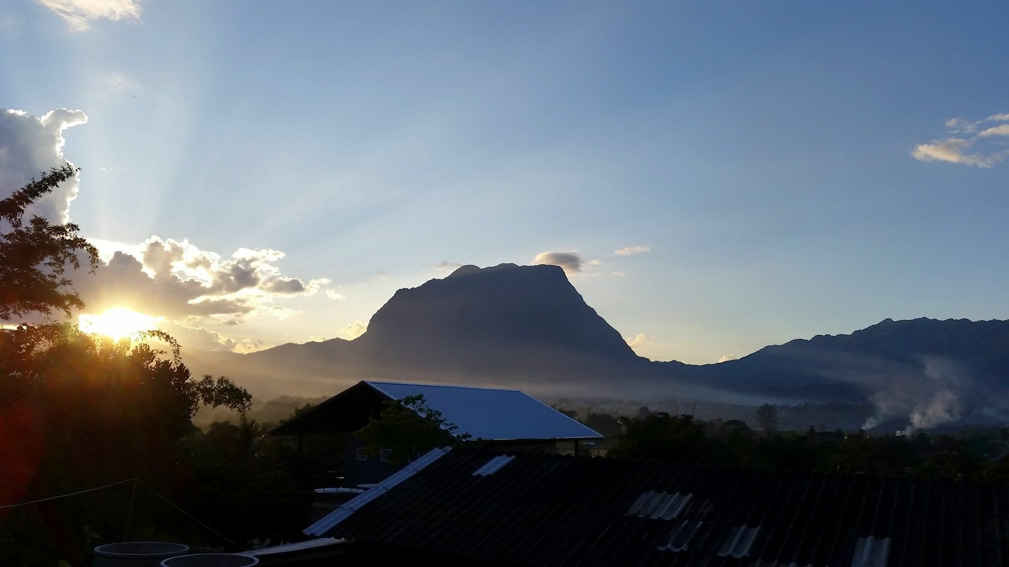 Baan Aingdoi Homestay, Chiang Dao Ngoại thất bức ảnh