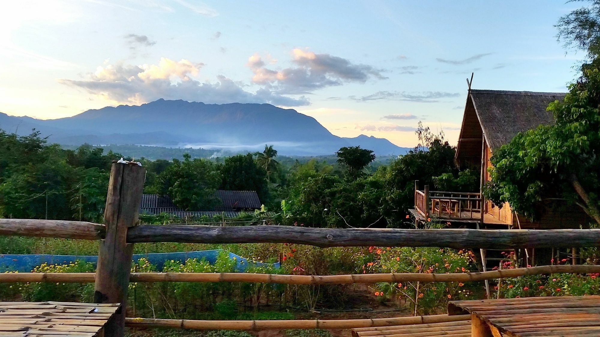 Baan Aingdoi Homestay, Chiang Dao Ngoại thất bức ảnh